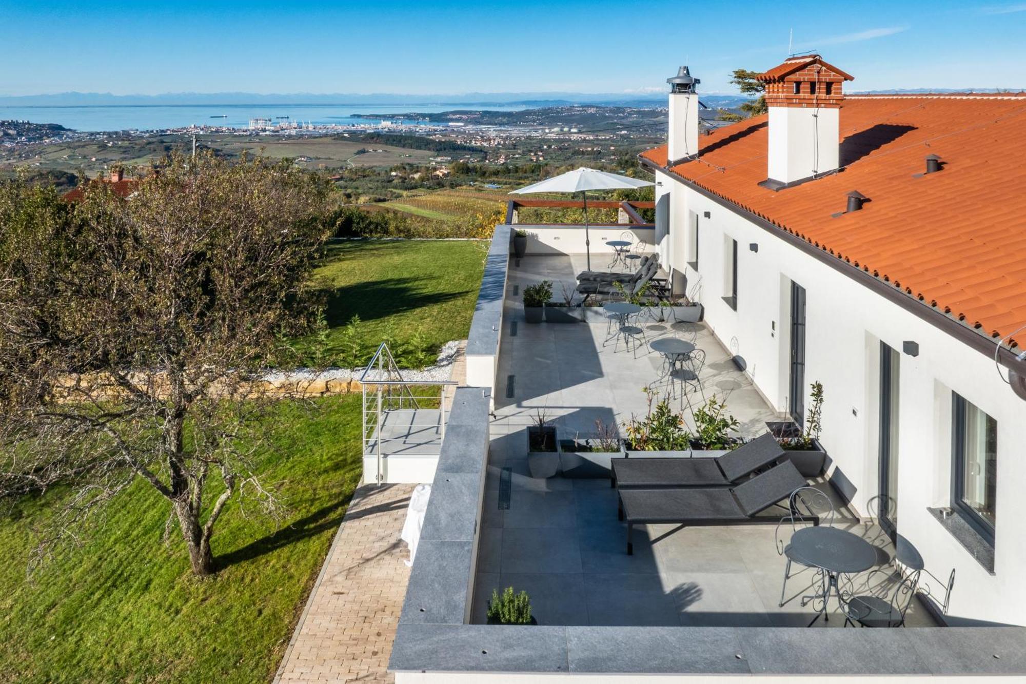 Stok - Rooms, Wine & Restaurant - Marezige, Koper Ngoại thất bức ảnh