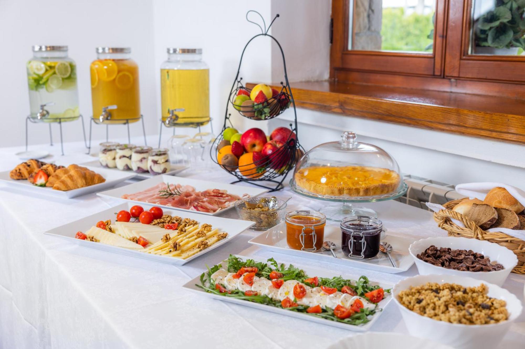 Stok - Rooms, Wine & Restaurant - Marezige, Koper Ngoại thất bức ảnh